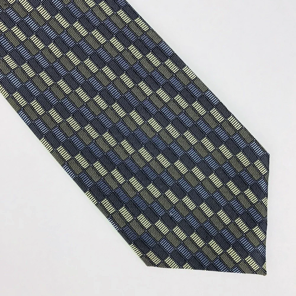 Bill Blass Black‎ Label Men's Neck Tie 100% Silk Blue (T)